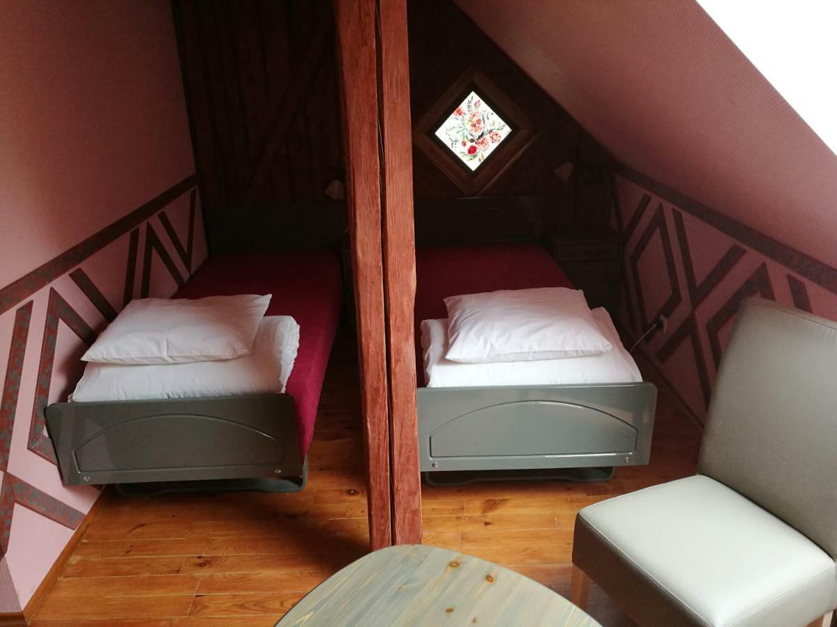 Hotel Bebru Pirts à Vecbebri Extérieur photo